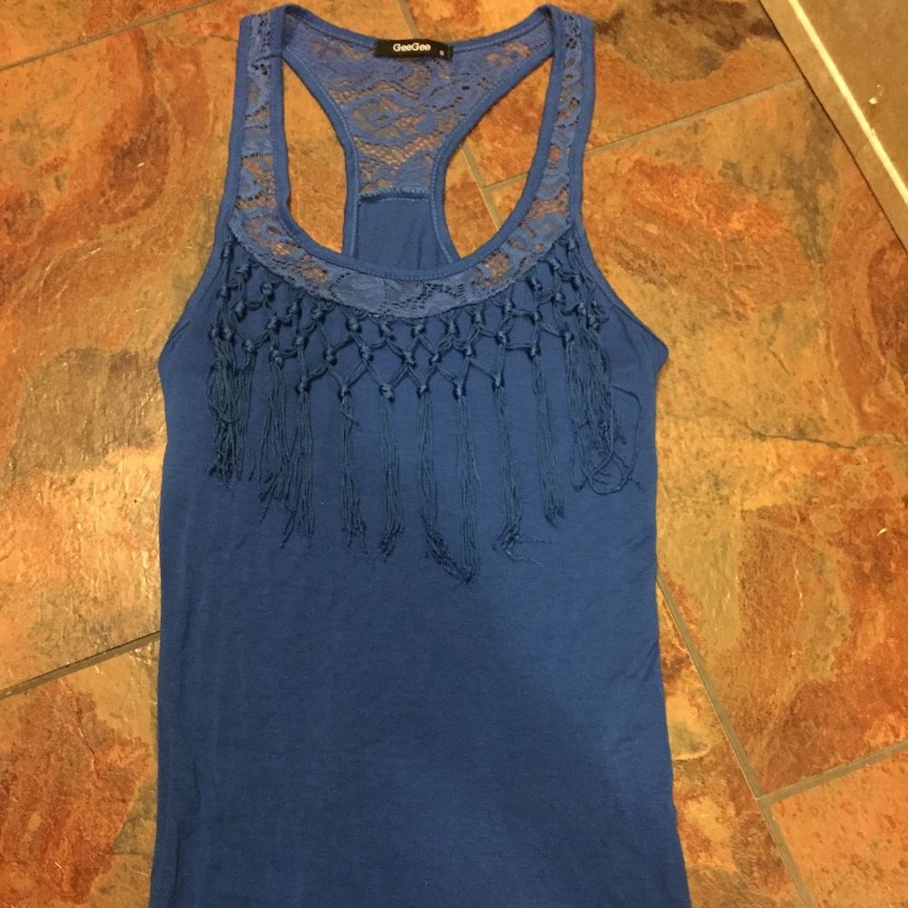 blue tank top